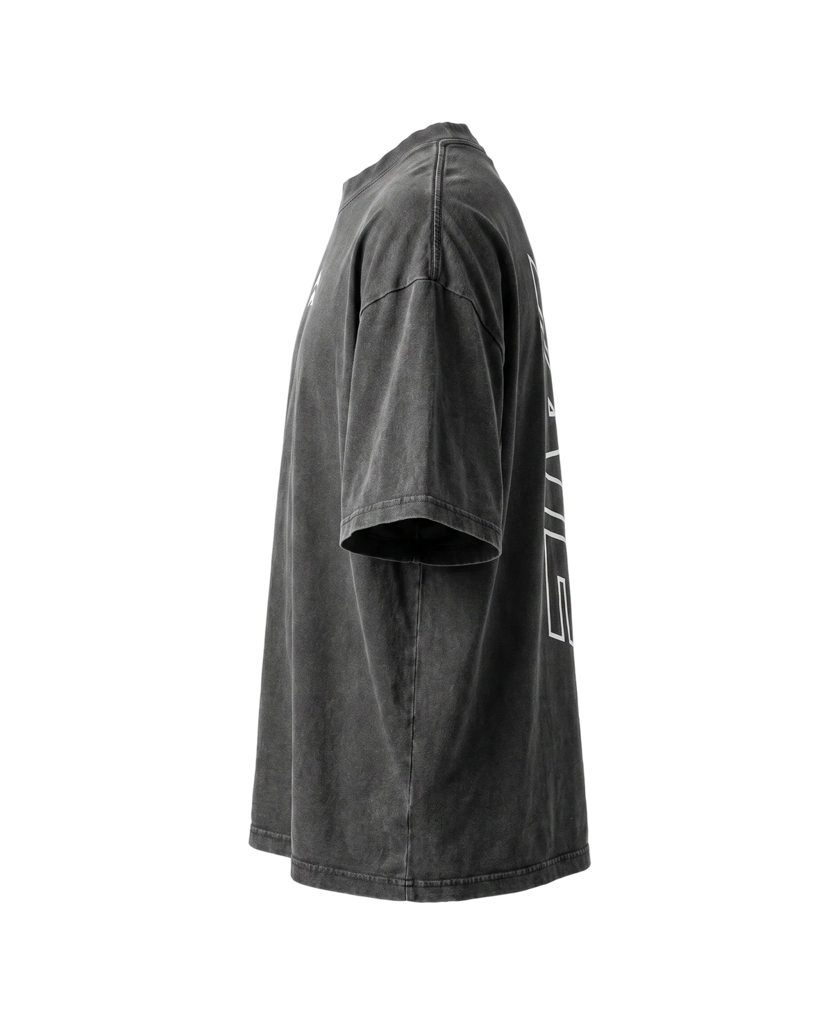 YATE Origin Hybrid Tee in grey, left side view showing the fit and hem length.